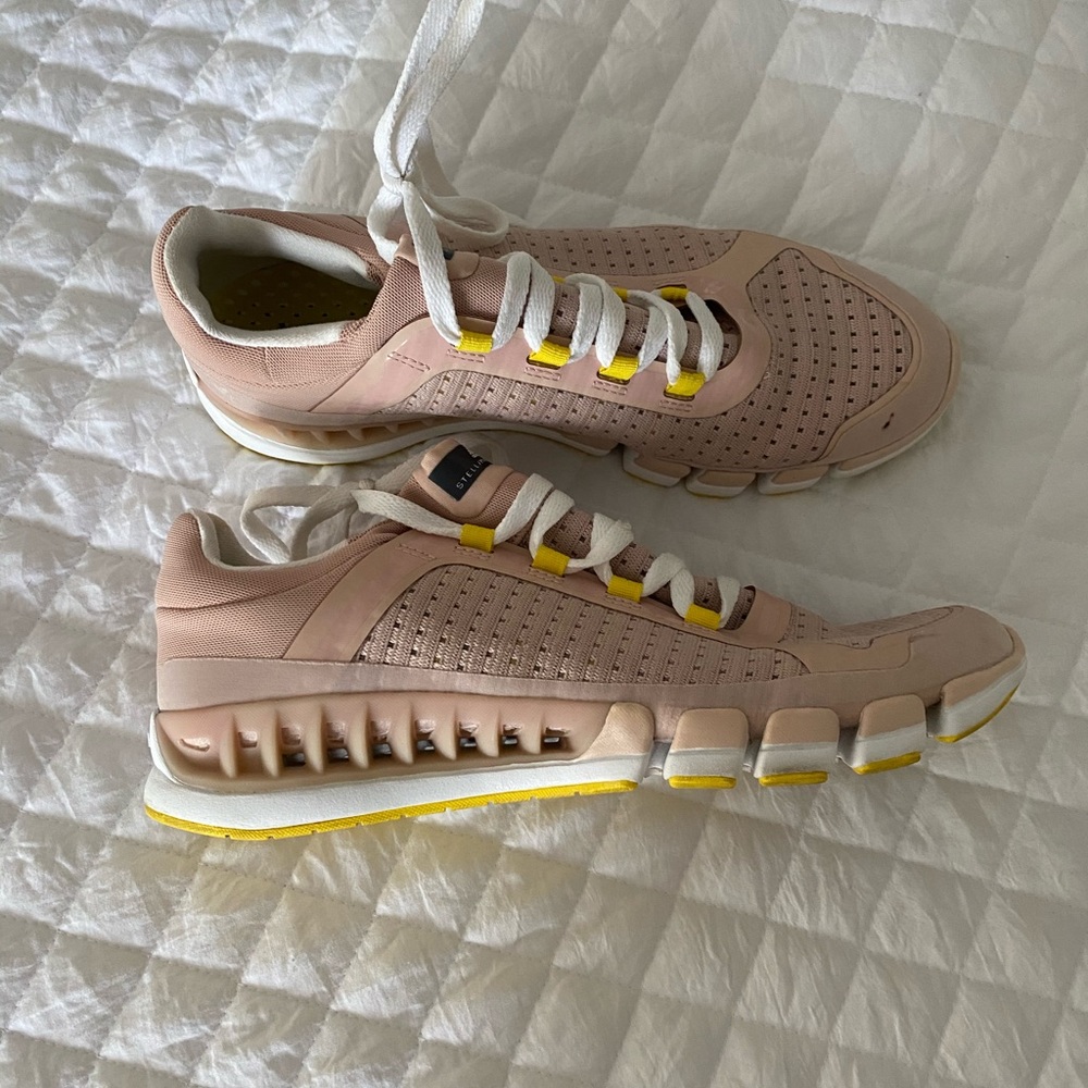 ❌giveaway to cliente❌SOLD Stella McCartney for Adidas ❌